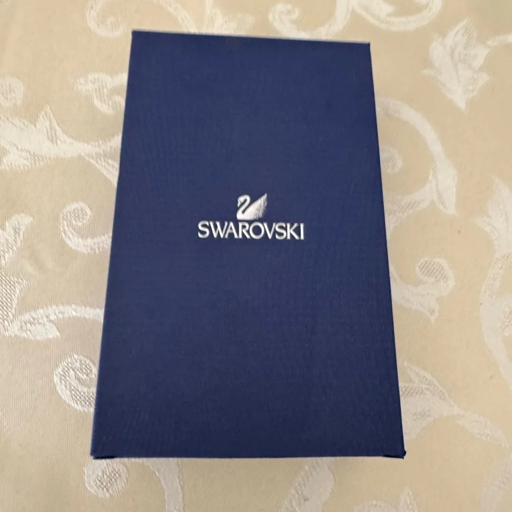 Swarovski Elegant Silver Phone Case